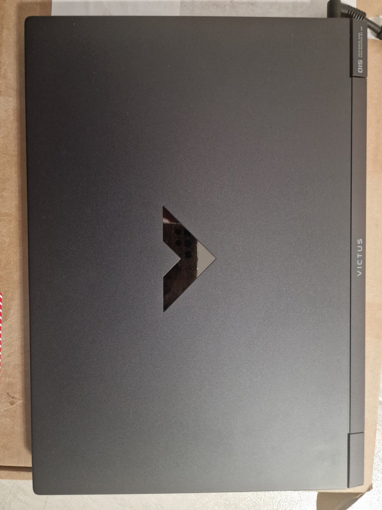 Hp Victus (15-FA0036SL) típusú bivalyerős gamer laptop (Intel i5-12450H, 16 GB RAM, 512 GB SSD, Nvidia RTX 3050 4 GB GDDR6, 15,6″, 144Hz, FHD, IPS )