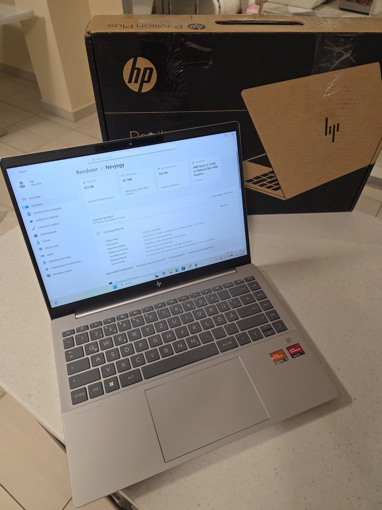 HP Pavilion Plus 14-ey0155ng Ryzen 5-7540 / 16GB / 512GB FHD+