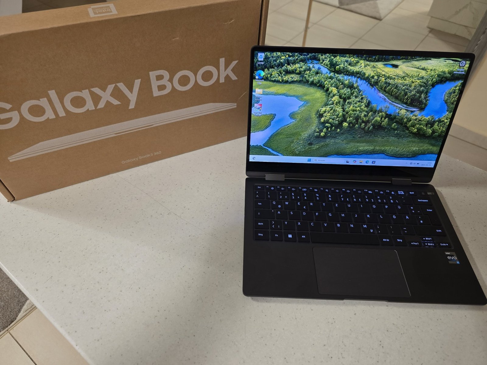 Samsung Galaxy Book3 X360 (NP730QFG-KA2HU) 13. gen i7 / 16GB / 512GB Új x360 touch